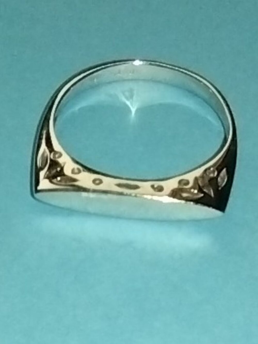14K White Gold Bar Ring from Italy